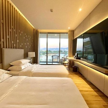 Symphony Of The Sea Hotel Банг Саен Экстерьер фото