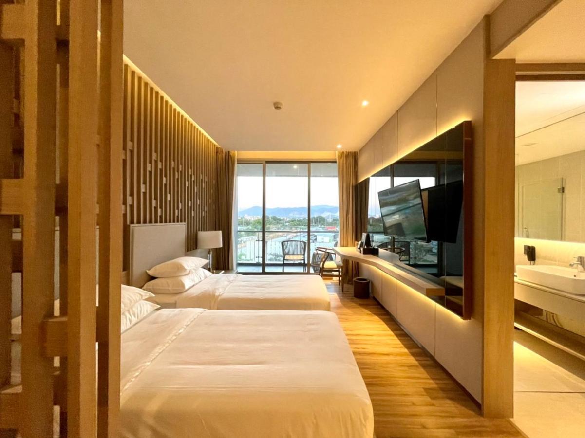 Symphony Of The Sea Hotel Банг Саен Экстерьер фото