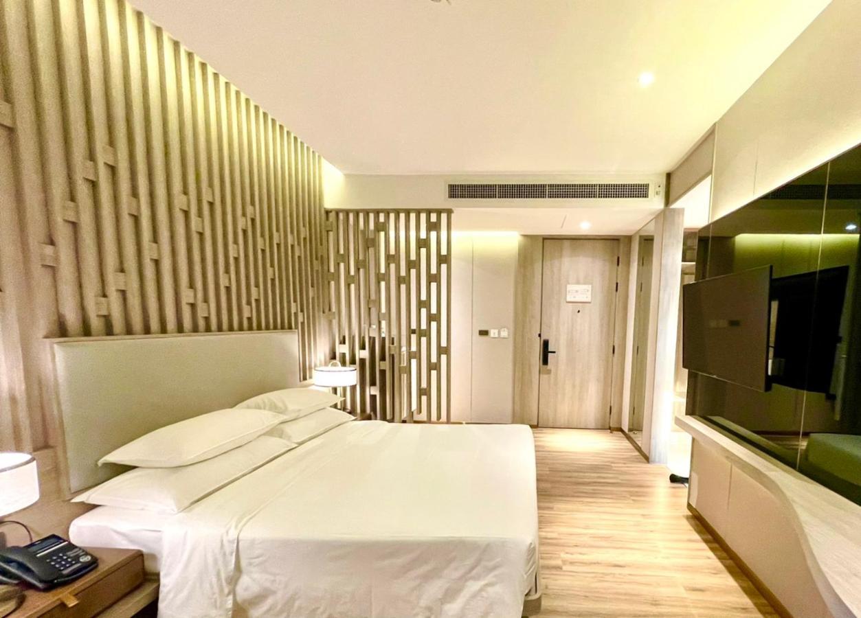 Symphony Of The Sea Hotel Банг Саен Экстерьер фото