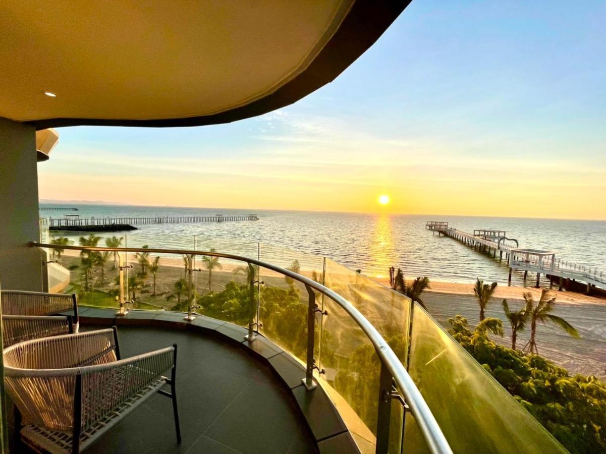 Symphony Of The Sea Hotel Банг Саен Экстерьер фото