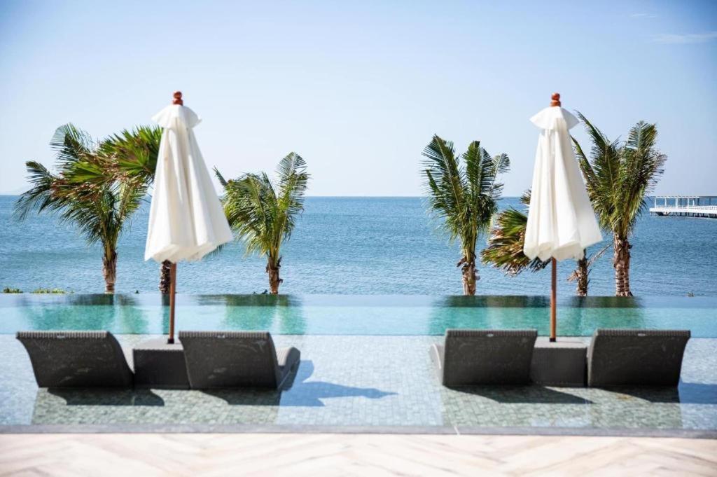 Symphony Of The Sea Hotel Банг Саен Экстерьер фото